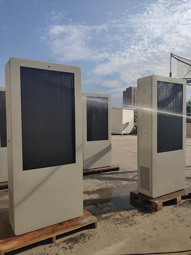 O dobro tomou partido a tela dupla Lcd que anuncia a tela dupla exterior Digital 5m bilaterais tela exterior da indicação digital de 5 polegadas